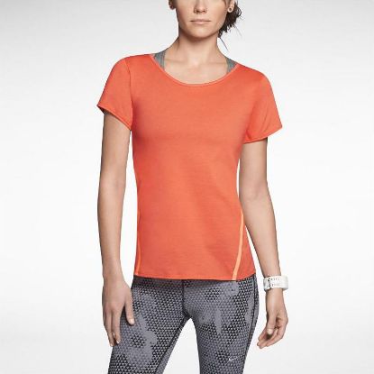 Nike Tailwind Loose Short-Sleeve Running Shirt এর ছবি